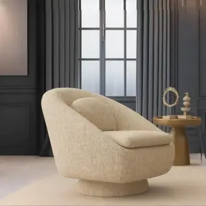 Nappa set sadrži dva troseda i fotelju u ekskluzivnoj tkanini, savršen za elegantne prostore