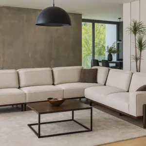 Fresco ugaona garnitura kombinuje moderan dizajn i sofisticirane drvene detalje. Idealna za prostrane dnevne boravke sa stilom